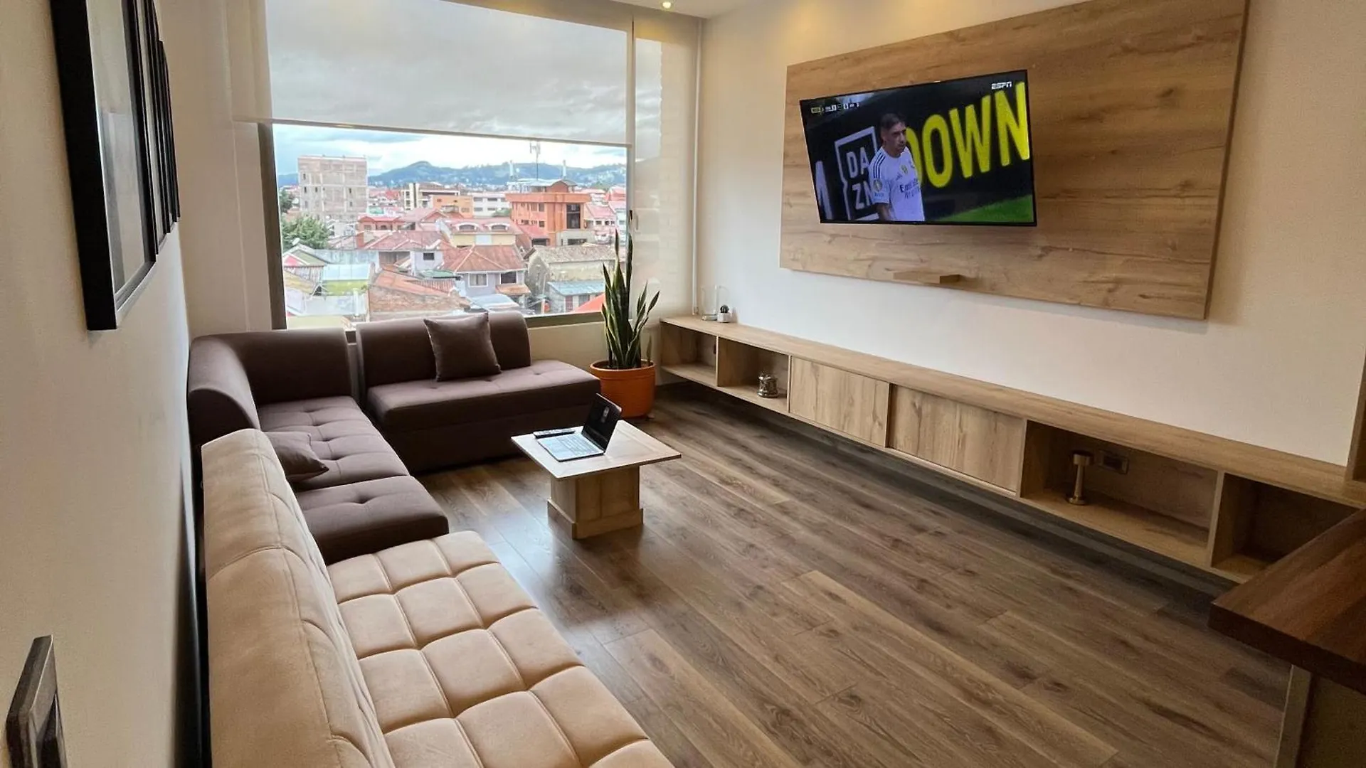 Escape To Cuenca In Style 아파트